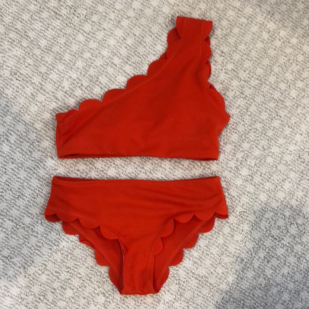 One shoulder bikini